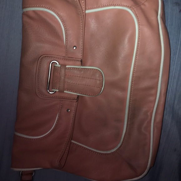 purse - Picture 4 of 8